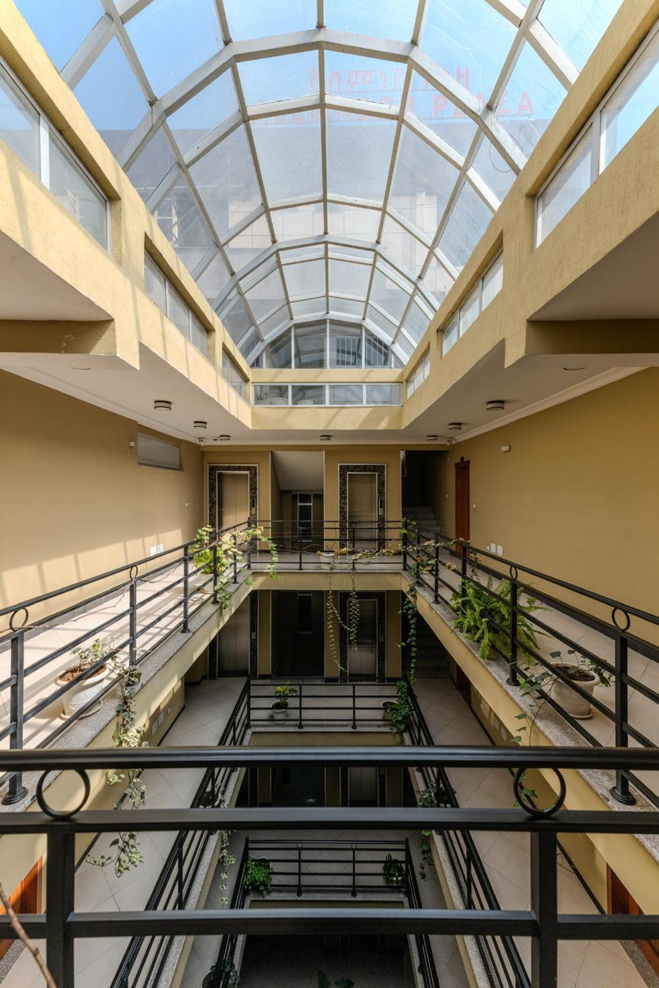 Daisy Hotel Addis Abeba Exterior foto